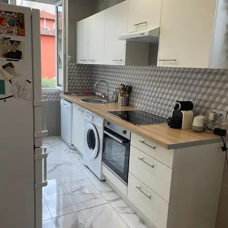 Liberation 아파트 *